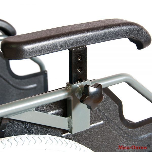 Кресло-коляска Мега-Оптим FS 957 LQ фото 6 Кресло-коляска Мега-Оптим FS 957 LQ фото 6