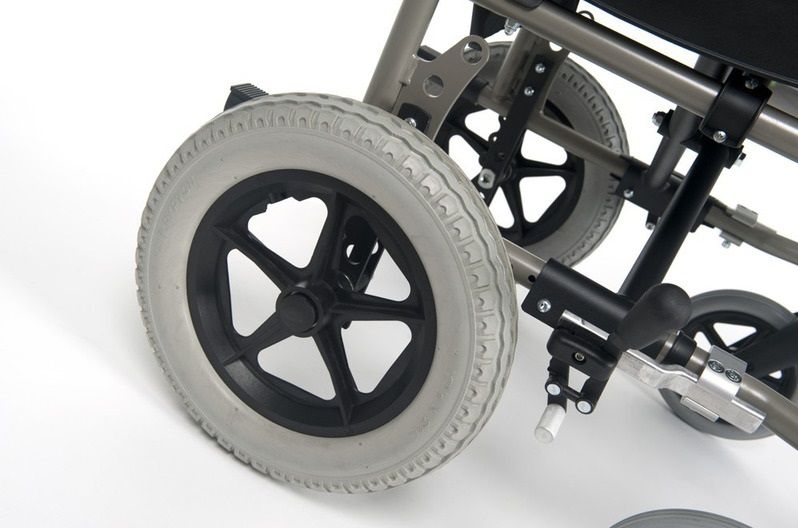 Инвалидная кресло-коляска Vermeiren V200 фото 3 Инвалидная кресло-коляска Vermeiren V200 фото 3
