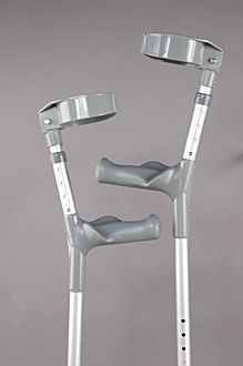 Костыль с опорой под локоть Barry 10081 с анатомической ручкой фото 2 Костыль с опорой под локоть Barry 10081 с анатомической ручкой фото 2