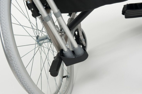 Инвалидная кресло-коляска Vermeiren V200 фото 4
