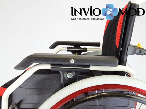 Инвалидная кресло-коляска Titan LY-710-9863 фото 6