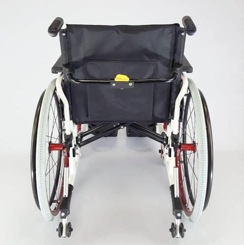 Инвалидная кресло-коляска Titan LY-710-9863 фото 3