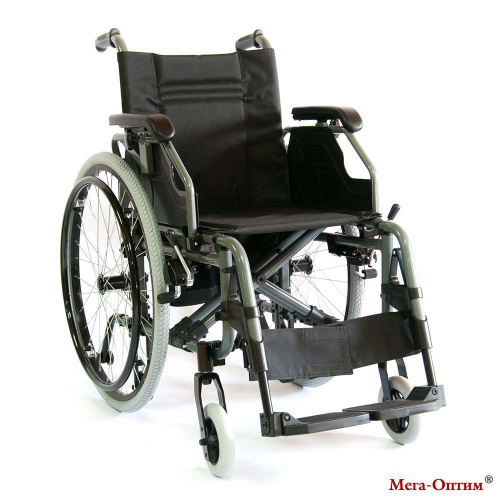 Кресло-коляска Мега-Оптим FS 957 LQ