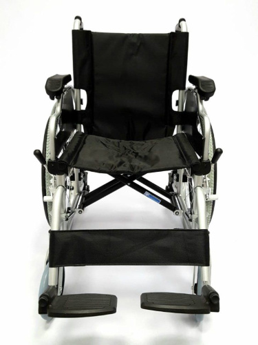 Инвалидная кресло-коляска Titan LY-710-903 облегченная фото 2