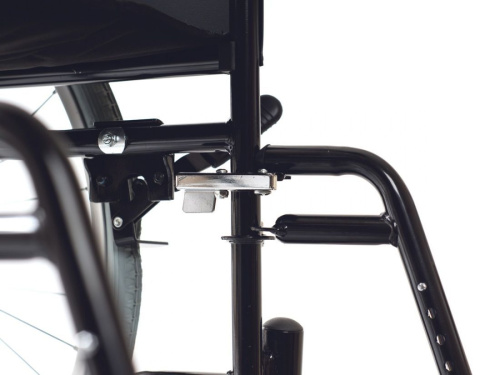 Кресло-коляска с ручным приводом Ortonica Base 100 фото 8