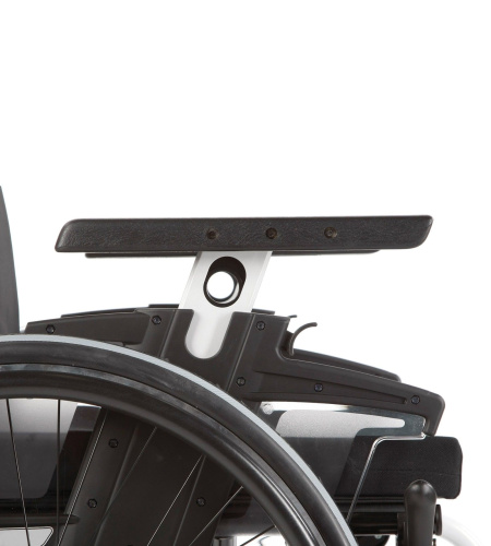 Кресло-коляска активного типа Otto Bock МОТУС CV с подлокотниками фото 6
