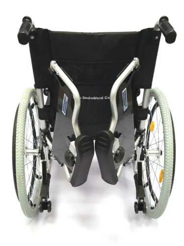 Инвалидная кресло-коляска Titan LY-710-903 облегченная фото 6