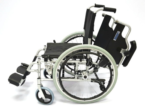 Инвалидная кресло-коляска Titan LY-710-903 облегченная фото 5