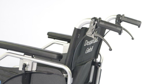 Инвалидная коляска Titan LY-710-115LQ с транзитными колесами фото 6