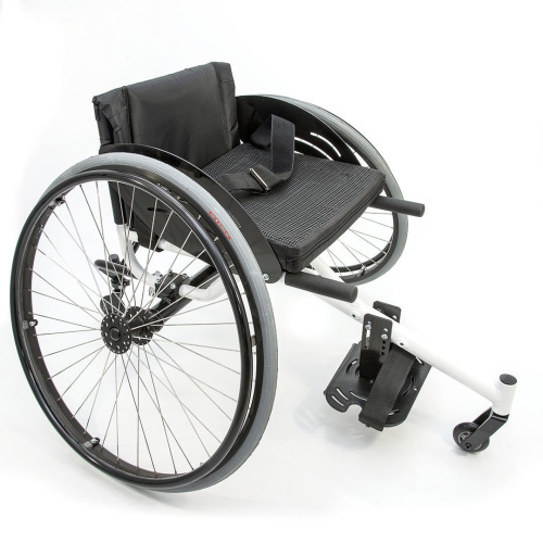 Кресло-коляска Мега-Оптим FS 785 L для игры в теннис