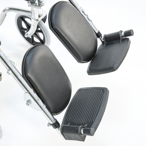 Кресло-коляска с санитарным оснащением Мега-Оптим FS609GC фото 5