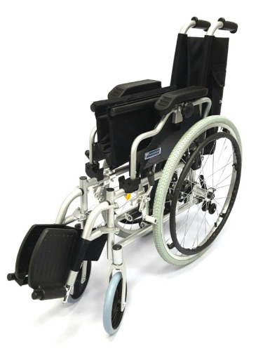 Инвалидная кресло-коляска Titan LY-710-903 облегченная фото 9