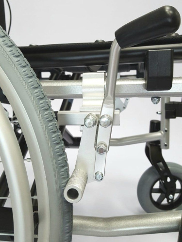 Инвалидная коляска Titan Tommy LY-710-033 фото 16