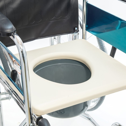 Кресло-коляска с санитарным оснащением Мега-Оптим FS609GC фото 4