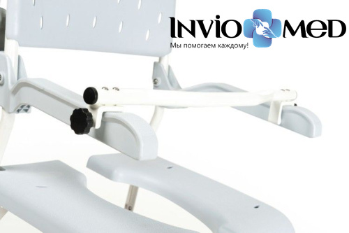 Кресло-каталка Vermeiren 139 SP (Pluo) с санитарным оснащением с большими колесами фото 4