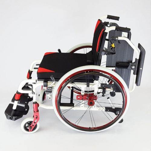 Инвалидная кресло-коляска Titan LY-710-9863 фото 5