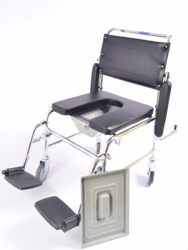 Кресло-каталка с санитарным оснащением Titan LY-800-154-U фото фото 5